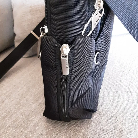 Travelon Black Anti-Theft Classic Crossbody Bag - Picture 12 of 13
